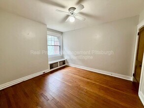 5550 Wilkins Ave in Pittsburgh, PA - Building Photo - Building Photo