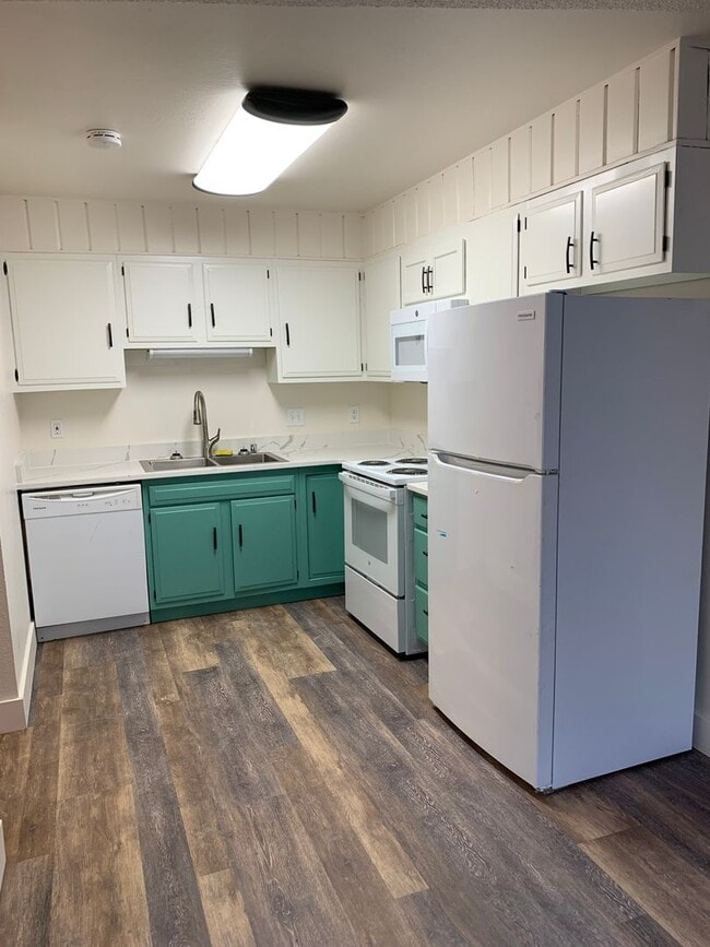 property at 6335 E 31st Ave