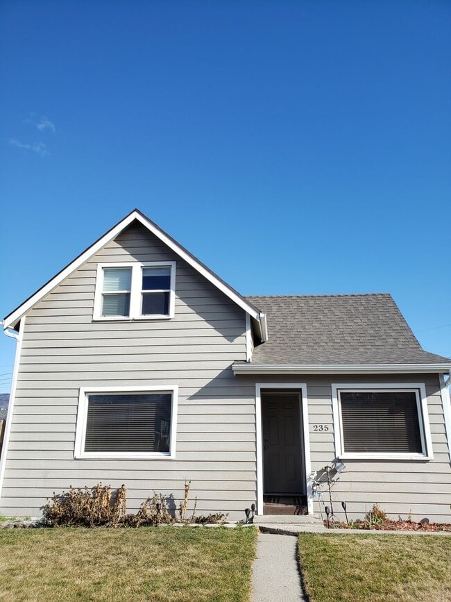 property at 235 N Franklin Ave