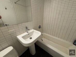 East 39th Street in New York, NY - Building Photo - Building Photo