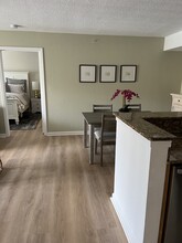 211 SW Palm Dr, Unit 305 in Port St. Lucie, FL - Building Photo - Building Photo