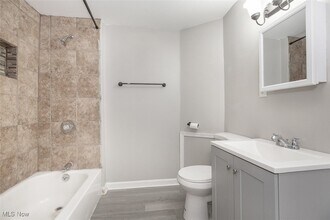 844 E 154th St in Cleveland, OH - Building Photo - Building Photo