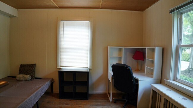 4613 Knox Rd, Unit 1 in College Park, MD - Building Photo - Building Photo