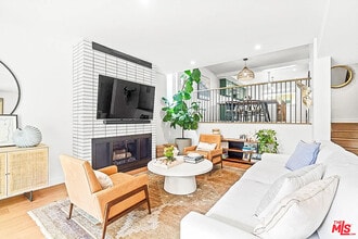 4707 La Villa Marina in Marina Del Rey, CA - Building Photo - Building Photo