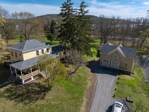 51 S Washington St in Athens, NY - Building Photo - Building Photo