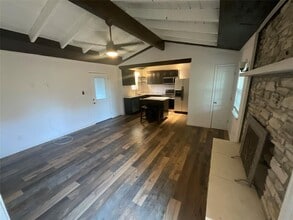 18302 Redbud Ln in Jonestown, TX - Building Photo - Building Photo