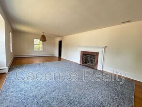 1607 Azalea Dr in Wilmington, NC - Building Photo - Building Photo