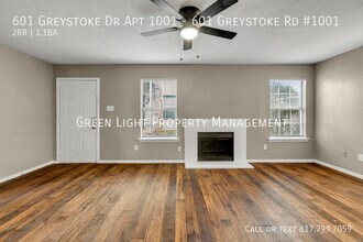 601 Greystoke Dr-Unit -601 Greystoke Rd #1001 in Arlington, TX - Foto de edificio - Building Photo
