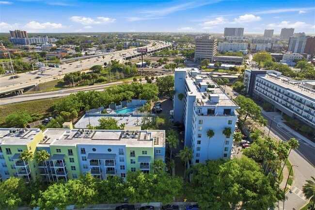 201 W Laurel St in Tampa, FL - Building Photo - Building Photo