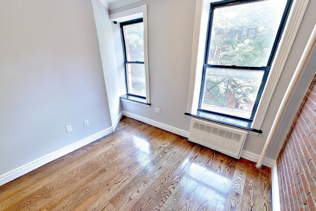 420 E 9th St in New York, NY - Building Photo - Building Photo