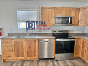 954 Barton Rd in Pocatello, ID - Building Photo - Building Photo
