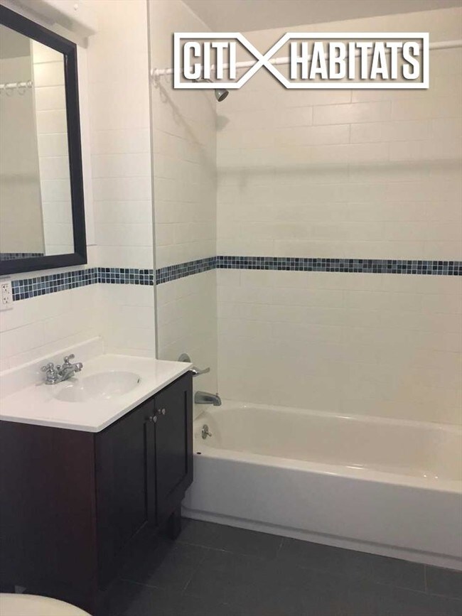 347 Nostrand Ave-Unit -3R in Brooklyn, NY - Building Photo - Building Photo