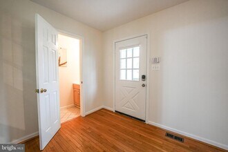 4230 Avon Dr in Montclair, VA - Building Photo - Building Photo