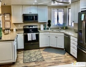73401 Palm Greens Pkwy in Palm Desert, CA - Building Photo - Building Photo