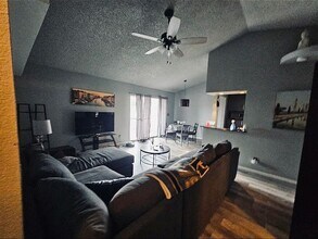 6353 Greyhawk Ave in Las Vegas, NV - Building Photo - Building Photo