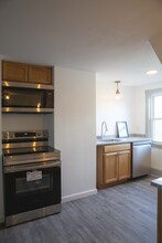 784 Chestnut St, Unit #3 in Manchester, NH - Foto de edificio - Building Photo