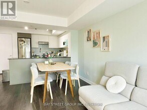 150 Flemington Rd in Toronto, ON - Building Photo - Building Photo