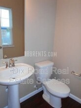 450 Sharp Ct in Trenton, OH - Building Photo - Building Photo
