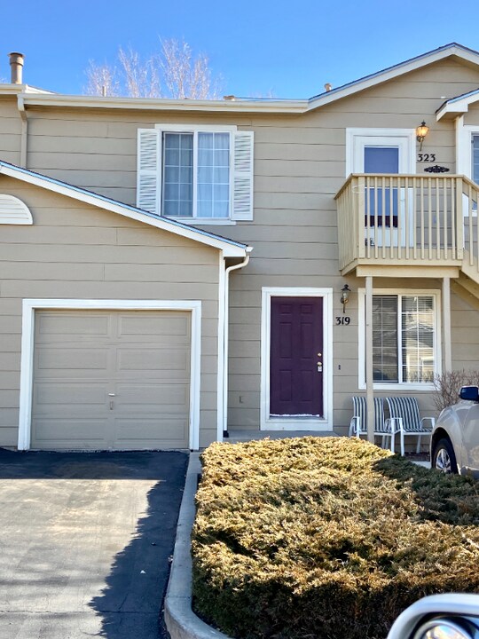 319 Ellers Grove in Colorado Springs, CO - Building Photo