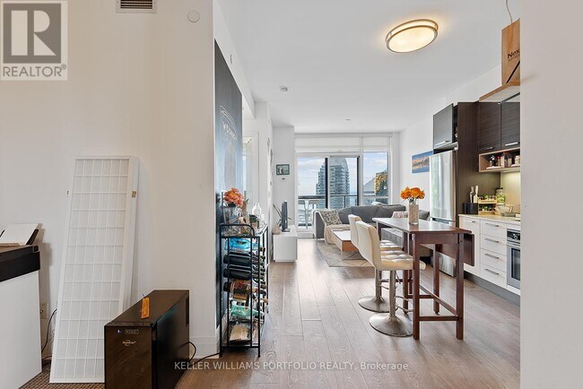 36-2736 Park Lawn Rd in Toronto, ON - Building Photo - Building Photo