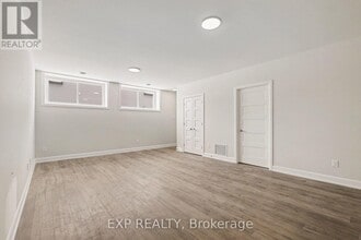 440 Falcon Ln in Russell, ON - Building Photo - Building Photo