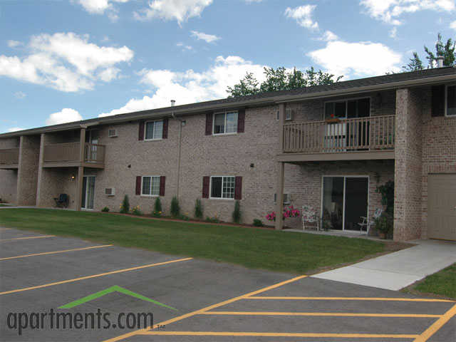 Layden Drive Estates Apartments in De Pere, WI - Foto de edificio - Building Photo