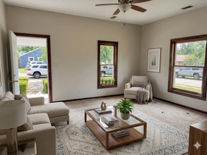 121 W Marshall St in El Dorado Springs, MO - Building Photo - Building Photo