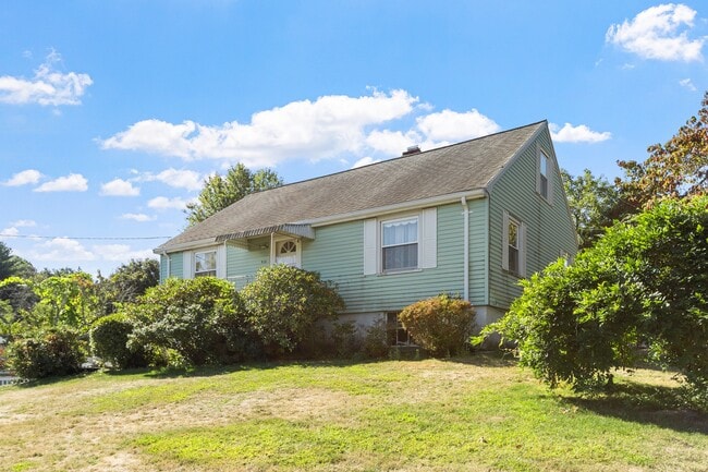 property at 970 Trapelo Rd