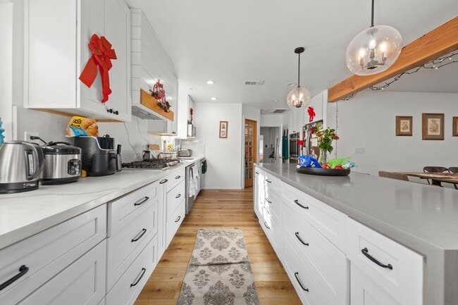 property at 4711 59th St