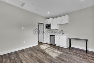 5431 Kusnick Ave, Unit Apt 1 (ADU) in Tracy, CA - Building Photo - Building Photo