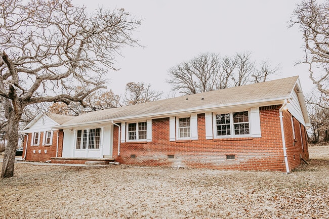 property at 5331 Indian Hill Rd