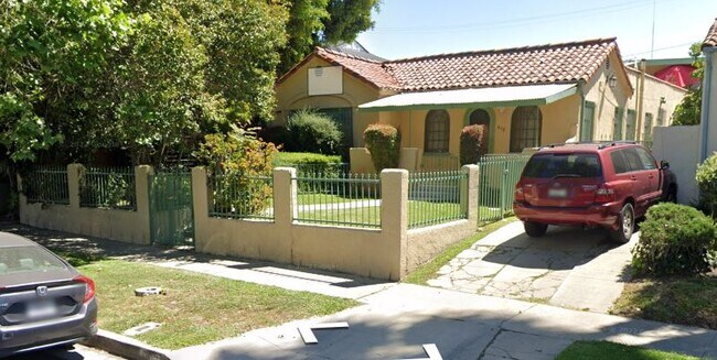 818 N Detroit St in Los Angeles, CA - Building Photo - Building Photo