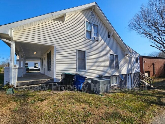 4112 NC-62 in Burlington, NC - Building Photo - Building Photo