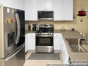 6650 Willow Lndg in Converse, TX - Building Photo - Building Photo