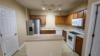 9946 Tivoli Villa Dr in Orlando, FL - Building Photo - Building Photo