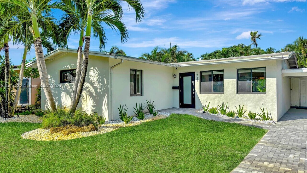 1737 NE 7th Terrace in Fort Lauderdale, FL - Building Photo