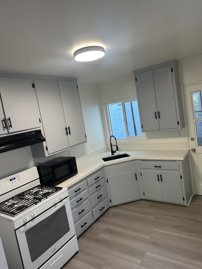 property at 205 W Palmer Ave