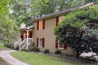 2350 Bankstone Dr SW in Marietta, GA - Building Photo - Building Photo