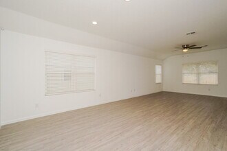 9923 Pears Ml in San Antonio, TX - Building Photo - Building Photo