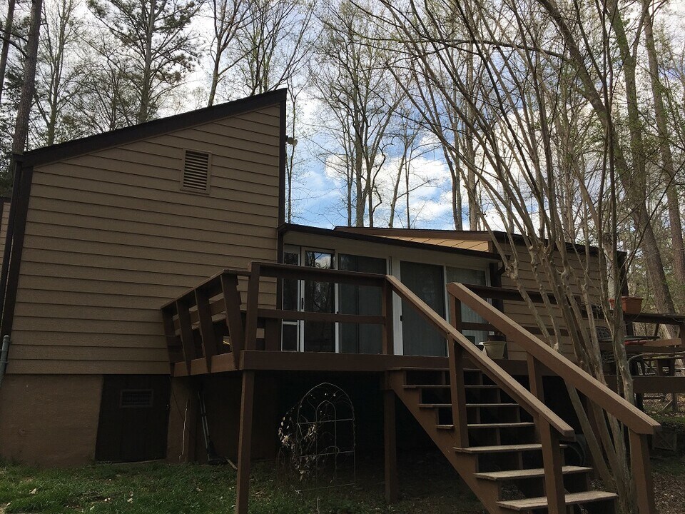 4715 Brigadoon Dr in Durham, NC - Building Photo