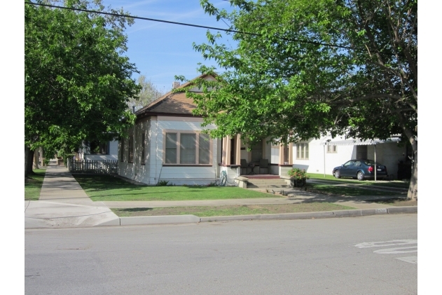 2124-2130 22nd St in Bakersfield, CA - Foto de edificio - Building Photo