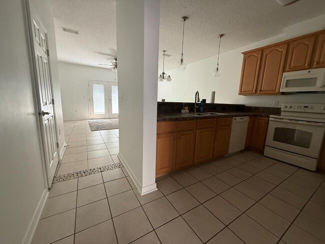 2190 Monument Rd in Jacksonville, FL - Building Photo - Building Photo