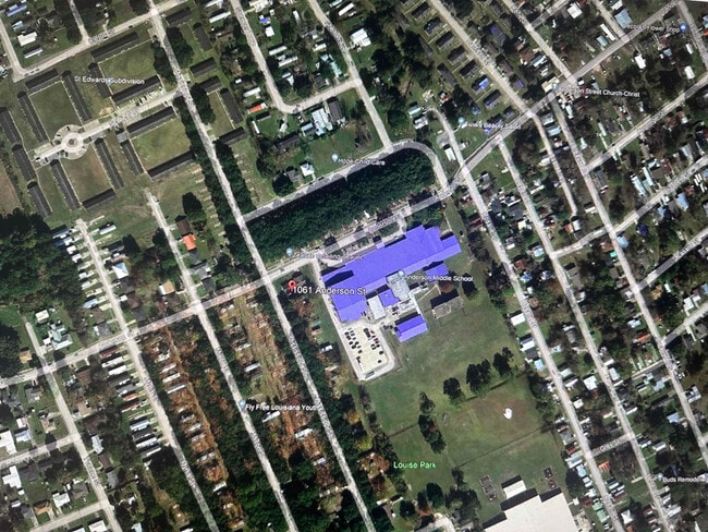 1061 Anderson St in New Iberia, LA - Building Photo - Building Photo