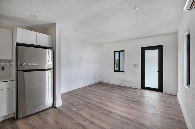 6905 NW 4th Ct in Miami, FL - Building Photo - Building Photo