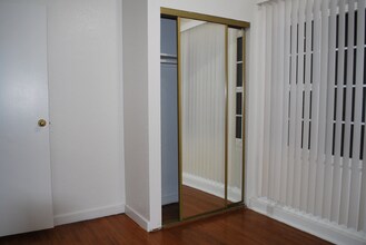 636 N Plymouth Blvd in Los Angeles, CA - Building Photo - Building Photo
