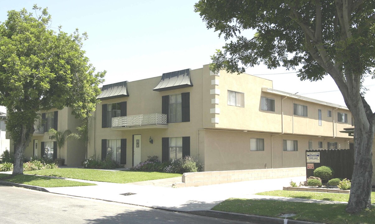 1500 S 2nd St in Alhambra, CA - Building Photo