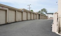 Cathay Gardens Apartments in Castro Valley, CA - Foto de edificio - Building Photo