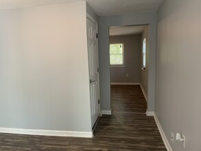 207 Colleton Rd in Raleigh, NC - Building Photo - Building Photo