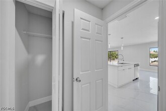 2001 NW 20th St in Cape Coral, FL - Building Photo - Building Photo