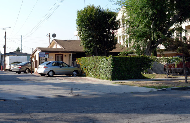 Centinela Auto Courts in Inglewood, CA - Foto de edificio - Building Photo